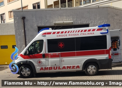 Fiat Ducato X290
Croce Rossa Italiana
Comitato Provinciale di Forlì
Fc 47 11-27
CRI 457 AF
Forli 68
Parole chiave: Fiat DucatoX290 CRI457AF Ambulanza