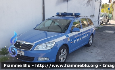 Skoda Octavia Wagon III serie
Polizia Stradale in servizio sulla rete autostradale di Autostrade per l'Italia
POLIZIA H7178
Parole chiave: Skoda Octavia_Wagon_IIIserie POLIZIAH7178