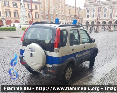 Daiatshu Terios
Polizia Municipale
Associazione Intercomunale della Pianura Forlivese
Rocca San Casciano
Parole chiave: Daiatshu Terios