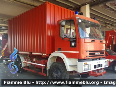 Iveco EuroCargo 135E23 4x4 I serie
Vigili del Fuoco
Comando Provinciale Bologna
VF 21581
Parole chiave: Iveco EuroCargo_135E23_4x4_Iserie