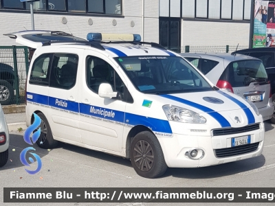 Peugeot Partner
Polizia Municipale
Unione Comuni Rubicone (FC)
POLIZIA LOCALE YA 940 AJ
Sogliano 3
Parole chiave: Peugeot Partner POLIZIALOCALEYA940AJ