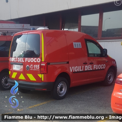 Volkswagen Caddy 4Motion III serie restyle
Vigili del Fuoco
Comando Provinciale di Bologna
Sperimentazione automezzi per centri storici
Veicolo Antincendio
Allestimento Ciabilli
VF 29800
Parole chiave: Volkswagen Caddy_4Motion_IIIserie_restyle VF28800