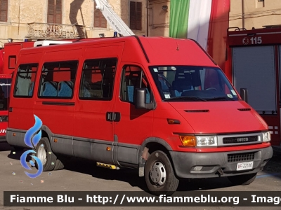 Iveco Daily III serie
Vigili del Fuoco
Comando Provinciale di Forli-Cesena
VF 22536
Parole chiave: Iveco Daily_IIIserie VF22536 Santa_Barbara_2019