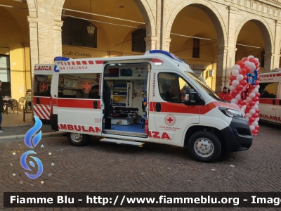 Peugeot Boxer IV serie
Croce Rossa Italiana
Comitato Provinciale di Forlì
FC 47 11-29
Allestimendo EDM
Veicolo convenzionato 118
Meldola 57
Parole chiave: Peugeot Boxer_IVserie Ambulanza