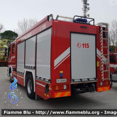 Mercedes-Benz Actros 1841 II serie
Vigili del Fuoco
Comando Provinciale di Ravenna
AutoPompaSerbatoio allestimento BAI
Ricondizionata Fortini
VF 24505
Parole chiave: Mercedes-Benz Actros_1841_IIserie VF24505