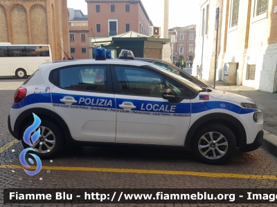 Citroen C3 IV serie
Polizia Municipale
Associazione Intercomunale della Pianura Forlivese
Comune di Forlì
Forlì 51
POLIZIA LOCALE YA 247 AP
Parole chiave: Citroen C3_IVserie PoliziaLocaleYA247AP