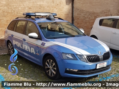 Skoda Octavia Wagon IV serie
Polizia di Stato
Polizia Stradale in servizio sulla rete autostradale di Autostrade per l'Italia
Terza fornitura
Allestite Focaccia
Decorazione Grafica Artlantis
POLIZIA M1535
Parole chiave: Skoda Octavia_Wagon_IVserie POLIZIAM1535