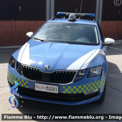 Skoda Octavia Wagon V serie
Polizia di Stato
Polizia Stradale
Allestimento Focaccia
Decorazione Grafica Artlantis
POLIZIA M4681

Si ringrazia la sottosezione Polizia Stradale di San Piero in Bagno per la disponibilità
Parole chiave: Skoda Octavia_Wagon_Vserie POLIZIAM4681