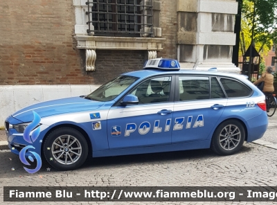 Bmw 318 F31 Touring
Polizia di Stato
Polizia Stradale in servizio sulla rete autostradale di Autostrade per l'Italia
Autovettura allestita Marazzi
Decorazione Grafica Artlantis
POLIZIA H8903
Parole chiave: Bmw 318_F31_Touring POLIZIAH8905