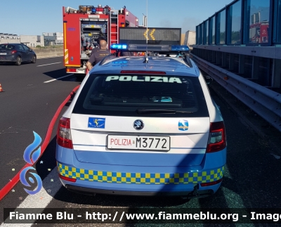 Skoda Octavia Wagon V serie
Polizia di Stato
Polizia Autostradale in servizio sulla rete Autostrade per l'Italia SPA
Allestimento Focaccia
Decorazione Grafica Artlantis
Con nuova decorazione
POLIZIA M3772
Parole chiave: Skoda Octavia_Wagon_Vserie POLIZIAM3772