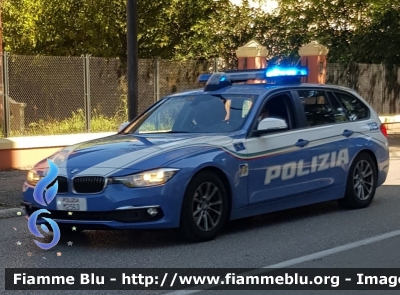 BMW 320 Touring F31 II restyle
Polizia di Stato
Polizia Stradale
Allestimento Marazzi
POLIZIA M2563
Parole chiave: Bmw 320_Touring_F31_III_restyle POLIZIAM2563