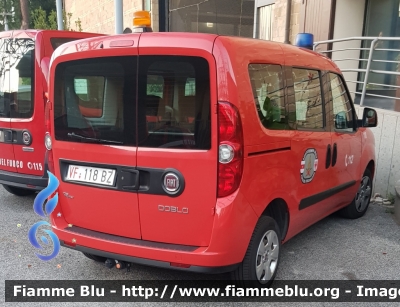 Fiat Doblò III serie
Vigili del Fuoco
Corpo Permanente di Bolzano
Berufsfeuerwehr Bozen
VF 118 BZ
Parole chiave: Fiat Doblò_IIIserie VF118BZ