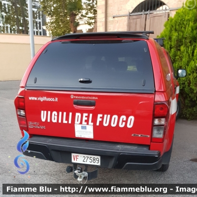 Isuzu D-Max II serie
Vigili del Fuoco
Fornitura Regione Campania
Allestito PiemmeMatacena
VF 27589
Parole chiave: Isuzu D-Max_IIserie VF27589