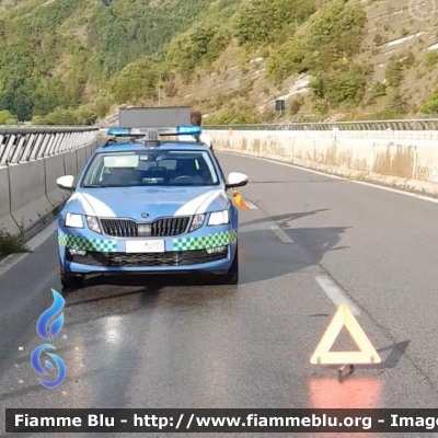 Skoda Octavia Wagon V serie
Polizia di Stato
Polizia Stradale
Allestimento Focaccia
Decorazione Grafica Artlantis
POLIZIA M4737
Parole chiave: Skoda Octavia_Wagon_Vserie POLIZIAM4737