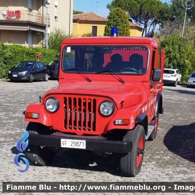 Mahindra Thar
Vigili del Fuoco
Comando Provinciale Forlì-Cesena
Distaccamento Volontario
Savignano sul Rubicone
VF 29871
Parole chiave: Mahindra Thar VF29871