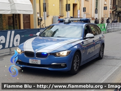 BMW 320 Touring F31 II restyle
Polizia di Stato
Polizia Stradale
Allestimento Marazzi
Decorazione Grafica Artlantis
POLIZIA M2426
