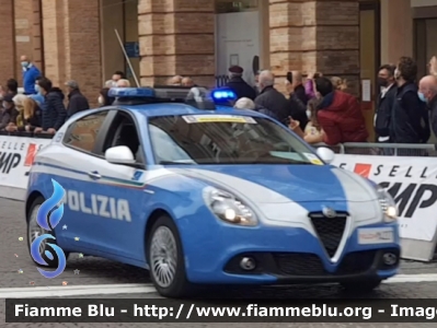 Alfa Romeo Nuova Giulietta restyle
Polizia di Stato
Polizia Stradale
POLIZIA M4227
Parole chiave: Alfa-Romeo Nuova_Giulietta_restyle POLIZIAM4227