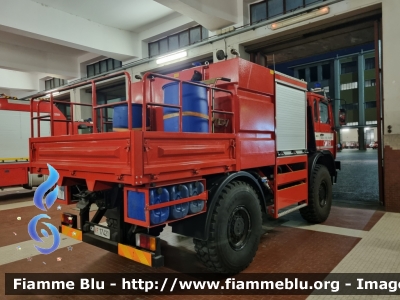 Man-Meccanica F99 4x4
Vigili del Fuoco
Comando Provinciale di Milano
VF 17421
Carro Schiuma
Parole chiave: Man-Meccanica F99_4x4 VF17421