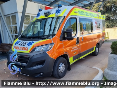 Fiat Ducato X290
Misericordia di Premilcuore (FC)
Veicolo convenzionato 118
Allestimento Safety Car Rimini
"FO 059"
Parole chiave: Fiat Ducato_X290 Ambulanza