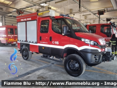 Iveco Daily MUV 4x4 VI serie
Vigili del Fuoco
Comando Provinciale di Parma
Polisoccorso allestimento Fortini
Fornitura Regione Emilia-Romagna
VF 32215
Parole chiave: Iveco Daily_MUV_4x4_VIserie VF32215