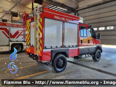 Iveco Daily MUV 4x4 VI serie
Vigili del Fuoco
Comando Provinciale di Parma
Polisoccorso allestimento Fortini
Fornitura Regione Emilia-Romagna
VF 32215
Parole chiave: Iveco Daily_MUV_4x4_VIserie VF32215