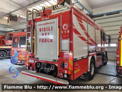 Mercedes-Benz Arocs 1832
Vigili del Fuoco
Comando Provinciale di Parma
Bimodale (strada-rotaia)
Allestimento BAI
VF 30911
Parole chiave: Mercedes-Benz Arocs_1832 VF30911