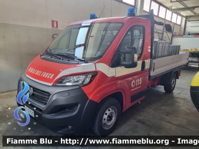 Fiat Ducato X290
Vigili del Fuoco
Comando provinciale di Bologna
VF 31725
Parole chiave: Fiat Ducato_X290 VF31725