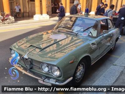 Alfa Romeo 2600 Sprint
Polizia di Stato
Squadra Mobile
Esemplare esposto presso il 
Museo delle auto della Polizia di Stato
POLIZIA 33442
Mille Miglia 2022
Parole chiave: Alfa-Romeo 2600_Sprint POLIZIA33442 1000_Miglia_2021