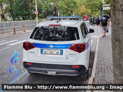 Suziki Vitara
Polizia Locale
Santa Maria Nuova
POLIZIA LOCALE YA 974 AK
Parole chiave: Suziki Vitara POLIZIALOCALEYA974AK