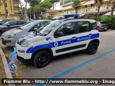 Fiat Nuova Panda
Polizia Municipale
Comune di Masciano Sant'Angelo (TE)
POLIZIA LOCALE YA 097 AR
Parole chiave: Fiat Nuova_Panda POLIZIALOCALEYA097AR