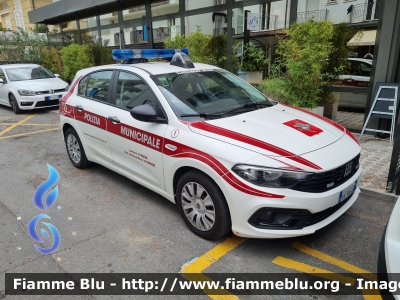 Fiat Nuova Tipo
Polizia Municipale
Comune di Signa (FI)
POLIZIA LOCALE YA 386 AS
Parole chiave: Fiat Nuova_Tipo POLIZIALOCALEYA386AS