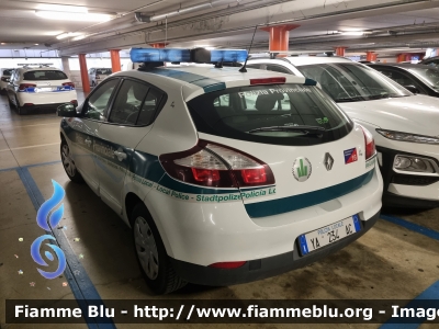 Renault Clio
Polizia Provinciale
Provincia di Ravenna (RA)
Automezzo 16
POLIZIA LOCALE YA 243 AC
