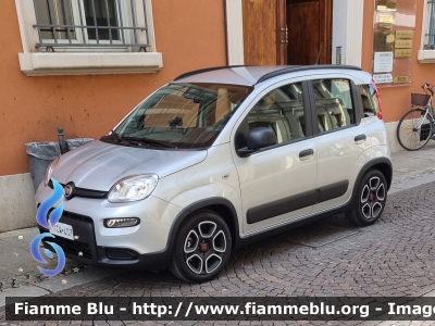 Fiat Nuova Panda II serie Hybrid
Aeronautica Militare Italiana
2° Gruppo Manutenzione Autoveicoli
AM CW 407
Parole chiave: Fiat Nuova_Panda_IIserieHybrid AMCW407