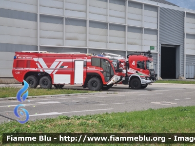 Iveco Magirus Dragon X6 II serie
Vigili del Fuoco
Comando di Roma
Distaccamento Aeroportuale di Fiumicino
AutoIdroSchiumaPolvere allestimento Iveco-Magirus
VF 32882
Parole chiave: Iveco Magirus Dragon_X6_IIserie VF32882