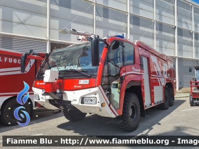 Iveco Magirus Dragon X6 II serie
Vigili del Fuoco
Comando di Roma
Distaccamento Aeroportuale di Fiumicino
AutoIdroSchiumaPolvere allestimento Iveco-Magirus
VF 32882
Parole chiave: Iveco Magirus Dragon_X6_IIserie VF32882