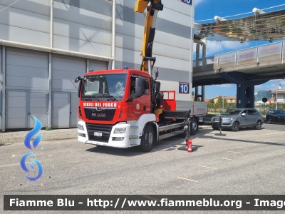 Man TGS 26.470 III serie
Vigili del Fuoco
Comando Provinciale di Padova
VF 31851
Parole chiave: Man TGS_26.470_IIIserie VF31851