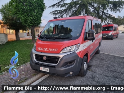 Fiat Ducato X290
Vigili del Fuoco
Direzione Regionale Marche
CoEm Comunicazione in Emergenza
VF 29096
Parole chiave: Fiat Ducato_X290 VF29096