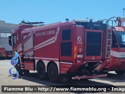 Vigili del Fuoco
Comando Provinciale di Roma
Distaccamento Aereoportuale Fiumicino
AutoIdroSchiumaPolvere allestito BAI
VF 30768
Parole chiave: Scania XT_P500_6x6 VF30768