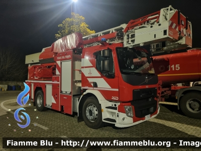 Volvo FE350
Vigili del Fuoco
Comando di Matera
Allestimento RED
VF 33228
Parole chiave: Volvo FE350 VF33228