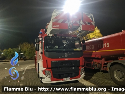 Volvo FE350
Vigili del Fuoco
Comando di Matera
Allestimento RED
VF 33228
Parole chiave: Volvo FE350 VF33228