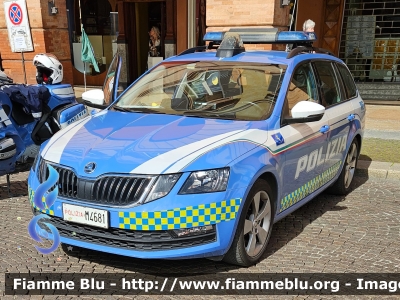 Skoda Octavia Wagon V serie
Polizia di Stato
Polizia Stradale
Allestimento Focaccia
POLIZIA M4681
Parole chiave: Skoda Octavia_Wagon_Vserie POLIZIAM4681