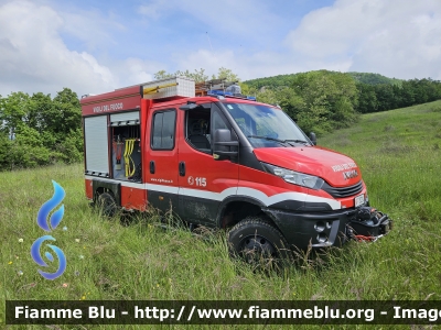 Iveco Daily MUV 4x4 VI serie
Vigili del Fuoco
Comando Provinciale di Modena
Polisoccorso allestimento Fortini
Fornitura Regione Emilia-Romagna
VF 32214
Parole chiave: Iveco Daily_MUV_4x4_VIserie VF32214