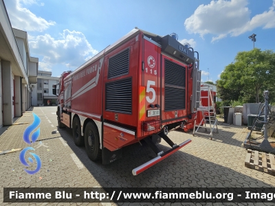 Scania XT P500 6x6
Vigili del Fuoco
Comando Provinciale di Forli
Distaccamento Aeroportuale
AutoIdroSchiumaPolvere allestito BAI
VF 30101
