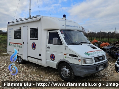 Iveco Turbo Daily 35-10
Protezione Civile
Coordinamento Provinciale Ravenna
Posto Comando
