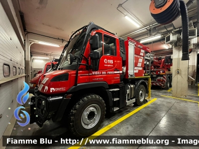 Mercedes-Benz Unimog U219
Vigili del Fuoco
Comando Provinaciale di Perugia
Allestimento Divitec
VF 32832
Parole chiave: Mercedes-Benz Unimog_U219 VF32832