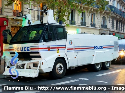 Soframe VID12000
France - Francia
Police Nationale
Direction Opérationnelle des Services Techniques et Logistiques (DOSTL)
Parole chiave: Soframe VID12000