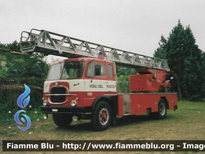 Fiat 643N
Vigili del Fuoco
Comando Provinciale di Ravenna
Distaccamento Stagionale di Cervia
AutoScala allestimento Macchi-Magirus
Parole chiave: Fiat 643N