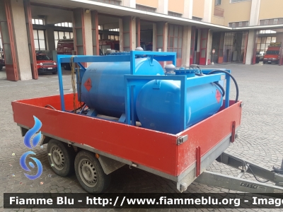 Carrello Carburante
Vigili del Fuoco
Comando Provinciale di Milano
VF R2810
Parole chiave: VFR2810