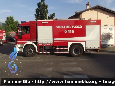  Iveco EuroCargo 180E30 III Serie
Vigili del Fuoco
Comando Provinciale di Milano
Distaccamento Volontario di Pieve Emanuele
AutoBottePompa allestimento Iveco-Magirus
VF 26464
Parole chiave: Iveco_EuroCargo_180E30_IIISerie VF26464