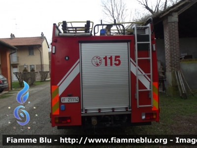 Iveco City2000 100E21 I serie
Vigili del Fuoco
Comando Provinciale di Milano
Qua in sostituzione al Distaccamento di Corbetta (MI)
AutoPompaSerbatoio allestimento Iveco-Magirus
Ricondizionato Fortini
VF 21114
Parole chiave: Iveco City2000_100E21_Iserie VF21114